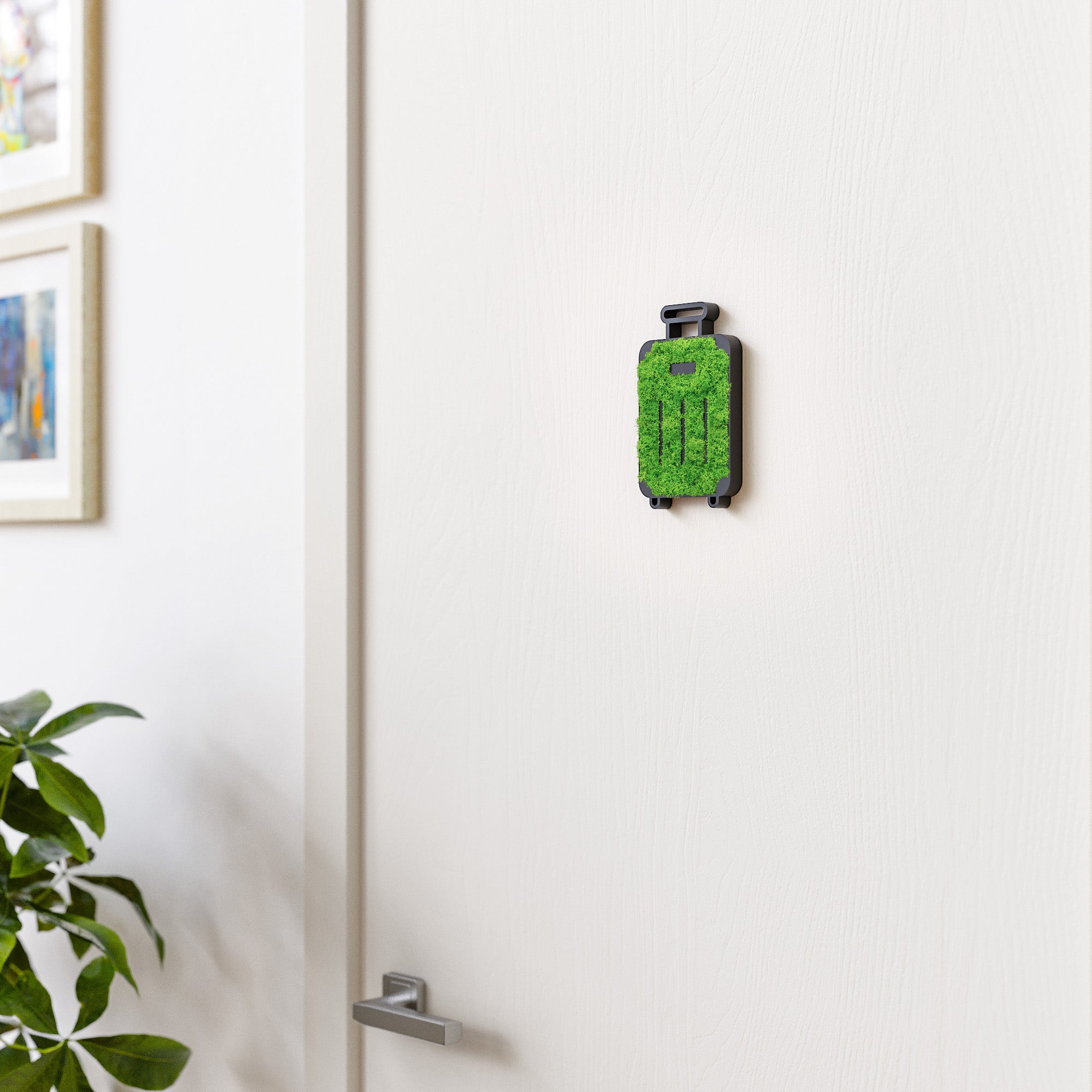 MOOSWERK Moos-Türschild Gepäck Piktogramm 'Koffer' – Elegantes Schild aus Islandmoos im schwarzen Rahmen