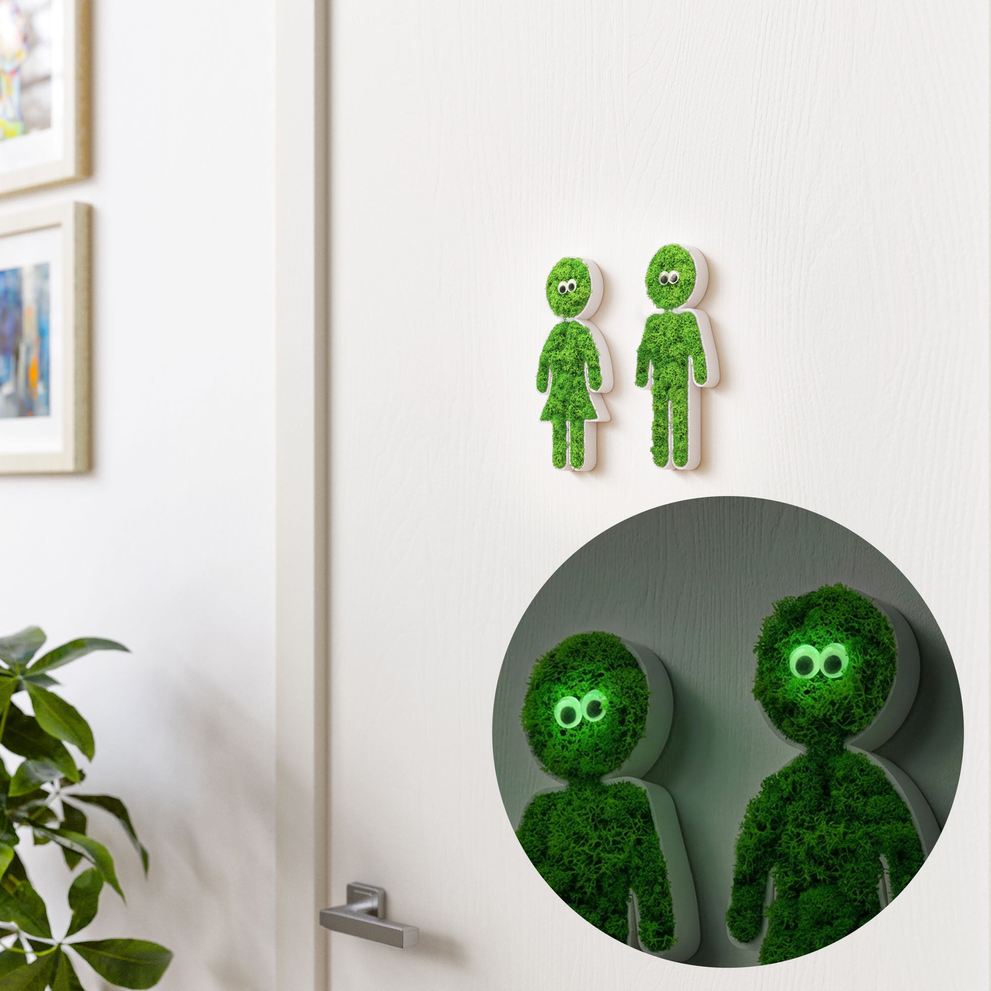 MOOSWERK Moosfigur mit leuchtenden Augen "Glow-Buddy" | Modernes Piktogramm Weiß aus Islandmoos | Witzige Wanddeko für Flur, WC & Toilette