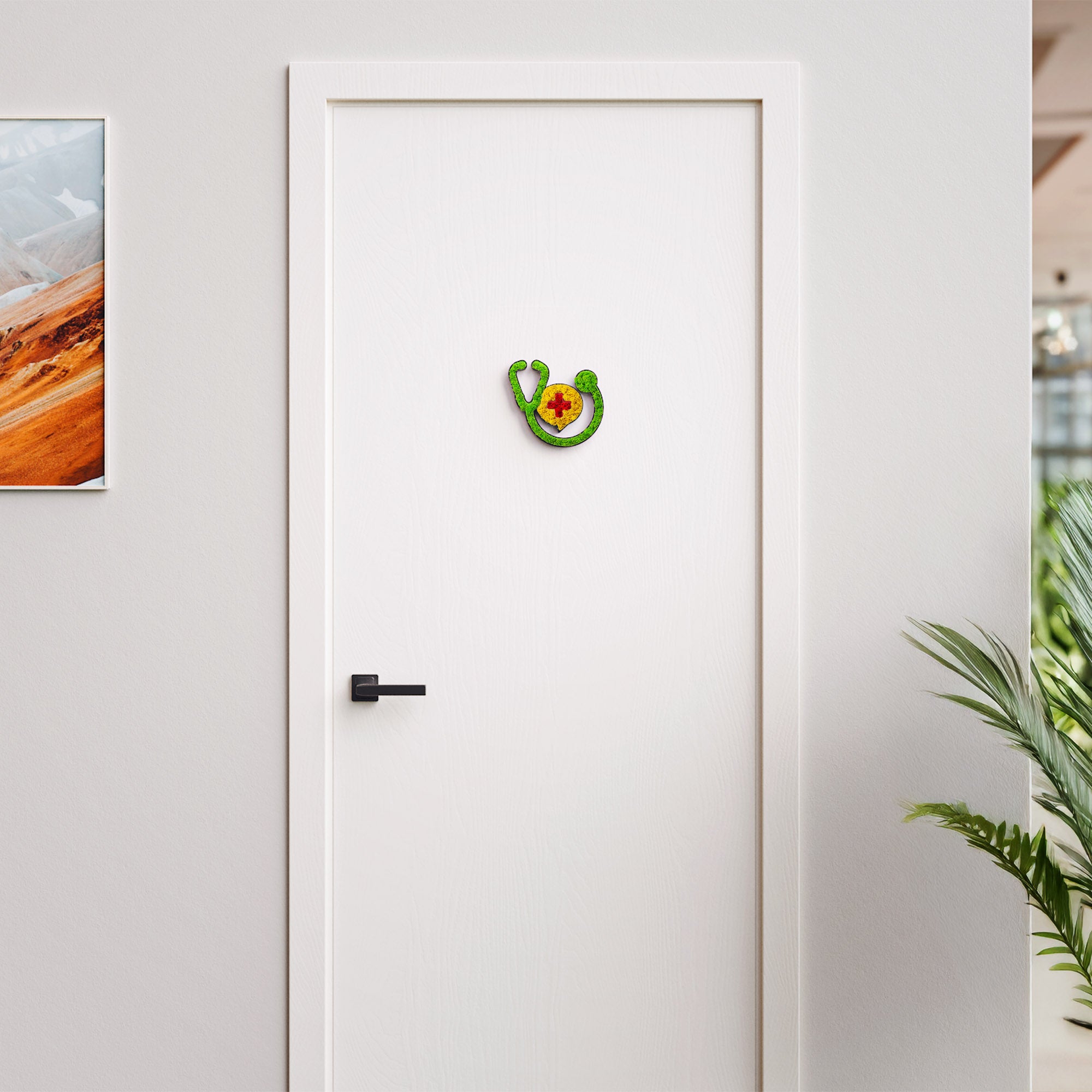 MOOSWERK Moos-Türschild Piktogramm Behandlung Schwarz – Natürlicher Wegweiser für den Behandlungsraum