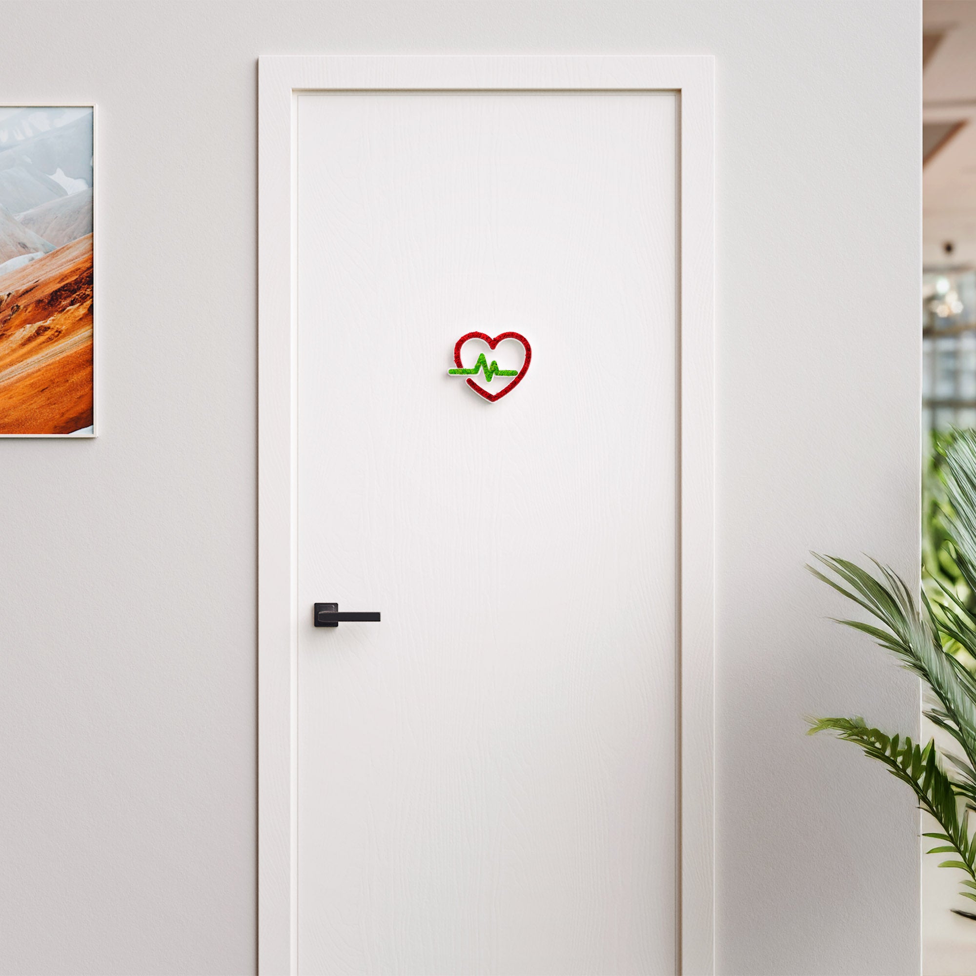 MOOSWERK Moos-Türschild Piktogramm EKG – Weißes Herzfrequenz-Symbol in eleganter Natur-Optik